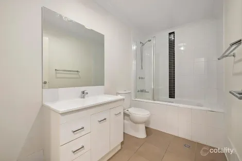 Property photo of 52 Refshauge Crescent Macgregor ACT 2615