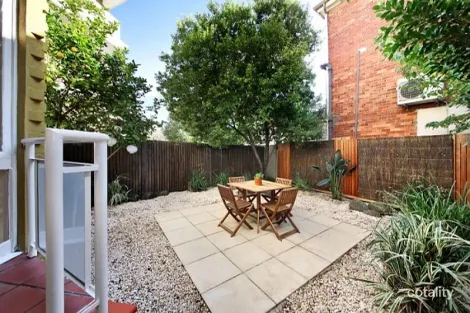 2/23 Northcote Rd, Armadale, VIC 3143