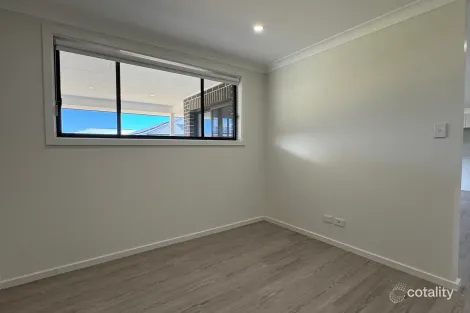 Property photo of 40 Knox Crescent Caerleon NSW 2850