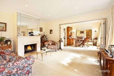 Property photo of 4 Wembley Gardens Donvale VIC 3111