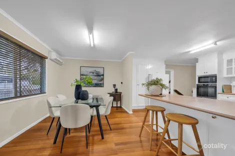 Property photo of 93 Douglas Street Oxley QLD 4075