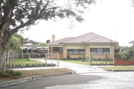 5 Hall Ct, Dandenong, VIC 3175