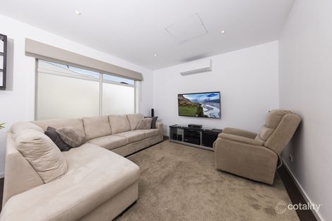 2a Hayley Ave, Sunshine West, VIC 3020