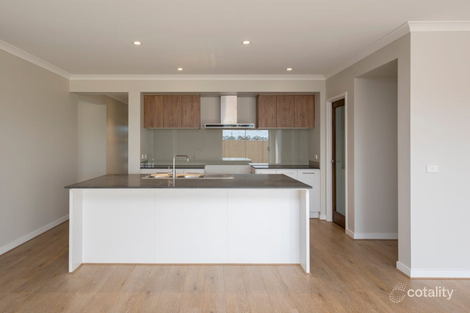 Property photo of 301 Highlander Drive Craigieburn VIC 3064