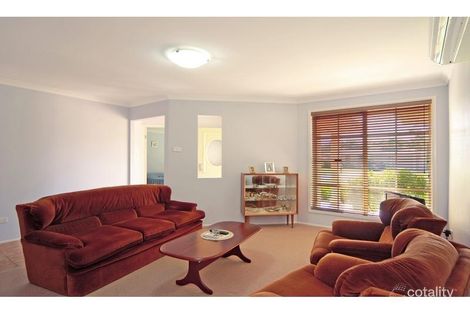 Property photo of 17 Freesia Crescent Bomaderry NSW 2541