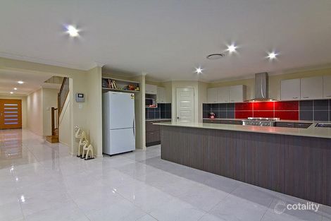 Property photo of 3 Taylor Place Mackenzie QLD 4156