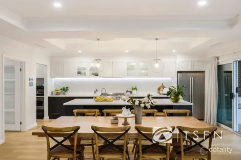 Property photo of 34 Wallaroo Avenue Strathfieldsaye VIC 3551