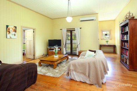 Property photo of 17 Archibald Street Fairfield QLD 4103