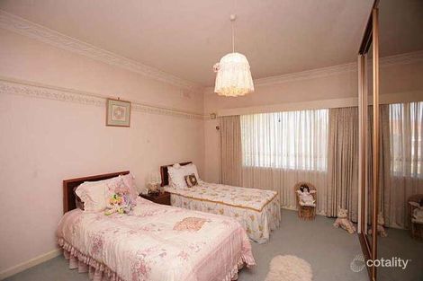 Property photo of 42 Parkstone Avenue Pascoe Vale South VIC 3044