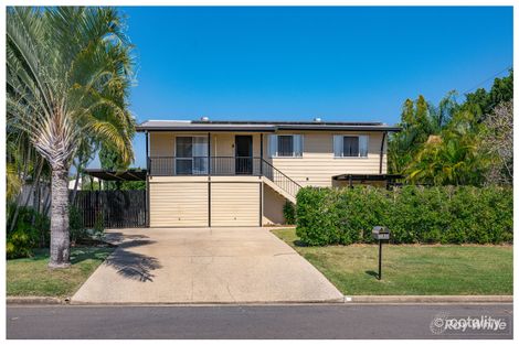 8 Ruff St, Norman Gardens, QLD 4701