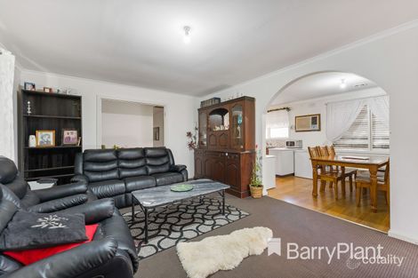 Property photo of 5 Myuna Drive Kings Park VIC 3021