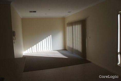 Property photo of 24 Starling Avenue Tarneit VIC 3029