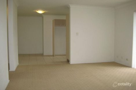 Property photo of 2/19 Vera Street Greenslopes QLD 4120