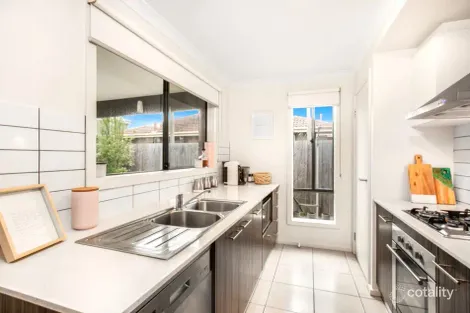 Property photo of 39 Arlington Avenue Pakenham VIC 3810