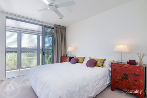 Property photo of 21/15 Barramul Street Bulimba QLD 4171