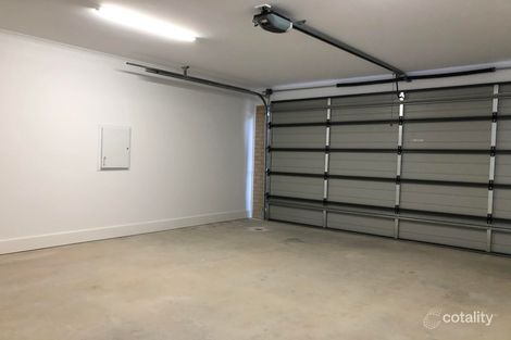 Property photo of 6 Oakden Crescent St Albans VIC 3021