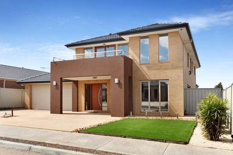 Property photo of 21 Rosella Crescent Caroline Springs VIC 3023