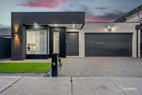Property photo of 18 Breccia Street Craigieburn VIC 3064