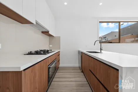 Property photo of 2 Tiger Way Officer VIC 3809