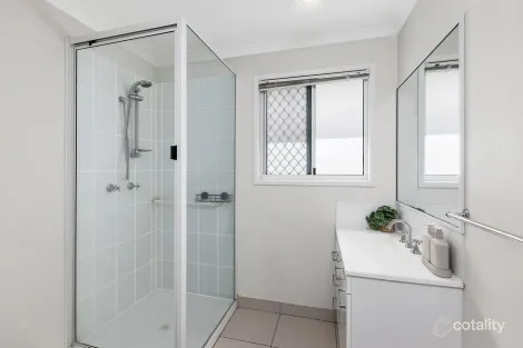 Property photo of 4 Birch Street Park Avenue QLD 4701