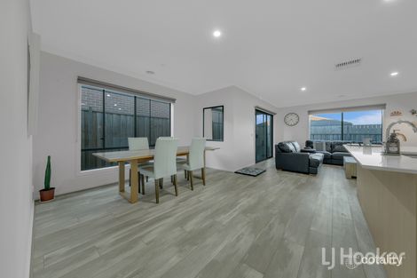 Property photo of 2/11 Stacey Court Harkness VIC 3337