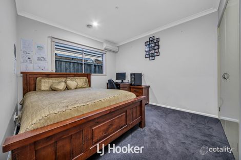 Property photo of 8 Zenith Place Narre Warren South VIC 3805