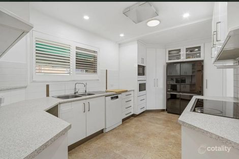 Property photo of 8 Parkway Street Macgregor QLD 4109