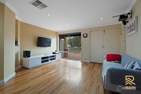 Property photo of 40 Parkland Trail Canning Vale WA 6155