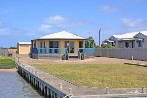 Property photo of 98 Mundoo Channel Drive Hindmarsh Island SA 5214