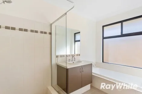 Property photo of 18 Menna Brace Greenfields WA 6210