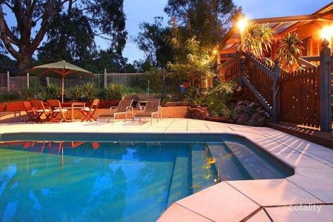 Property photo of 14 Hamersley Court Mount Eliza VIC 3930