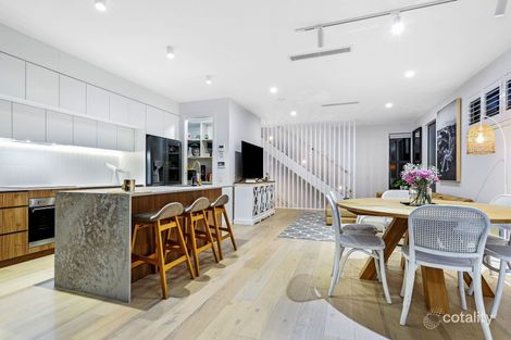 2/202 Stanhill Dr, Surfers Paradise, QLD 4217