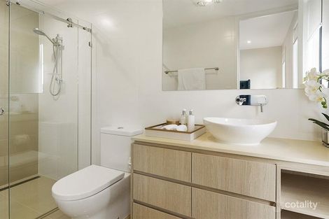 Property photo of 72 Jilba Street Indooroopilly QLD 4068