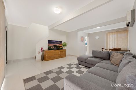 Property photo of 26/15-19 Fourth Avenue Macquarie Fields NSW 2564