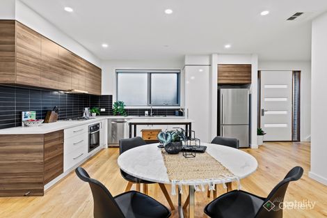 Property photo of 2/36 Bondi Road Bonbeach VIC 3196