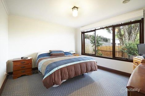 Property photo of 17 Colvin Grove Hawthorn VIC 3122