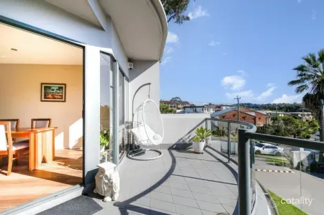 Property photo of 18/5 Crag Road Batehaven NSW 2536