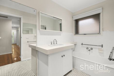 Property photo of 1/21 Tollington Avenue Malvern East VIC 3145