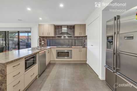 Property photo of 6 Buffalo Crescent Manor Lakes VIC 3024