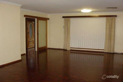 Property photo of 17 Langham Gardens Wilson WA 6107