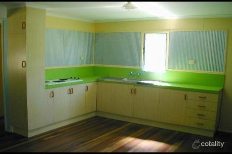 59 Shell St, Urangan, QLD 4655