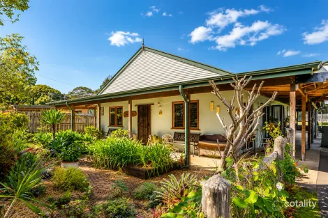Property photo of 9 Tamarin Drive Mapleton QLD 4560