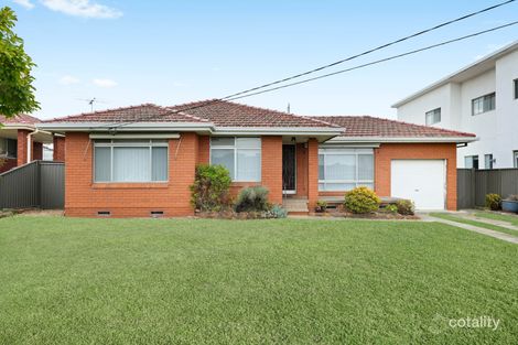 30 Moorebank Ave, Moorebank, NSW 2170