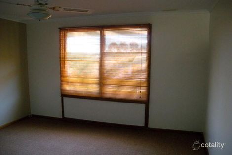 Property photo of 18 Hibiscus Crescent West Albury NSW 2640