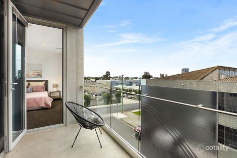 Property photo of 110/17 Halstead Place Geelong West VIC 3218