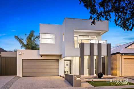 Property photo of 27 Otago Loop Caroline Springs VIC 3023