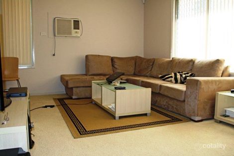Property photo of 3 Falcon Place Ingleburn NSW 2565