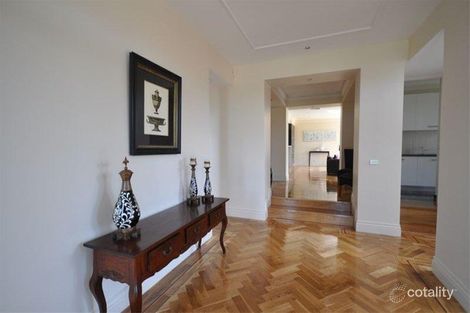 Property photo of 39 Clifford Street Glen Waverley VIC 3150