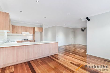 Property photo of 39 Thistle Circuit Green Valley NSW 2168