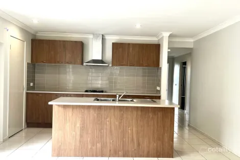 Property photo of 31 Hatfield Place Deer Park VIC 3023